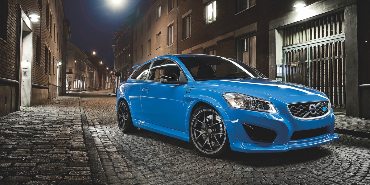 沃尔沃双门轿跑c30,坦克70多万车