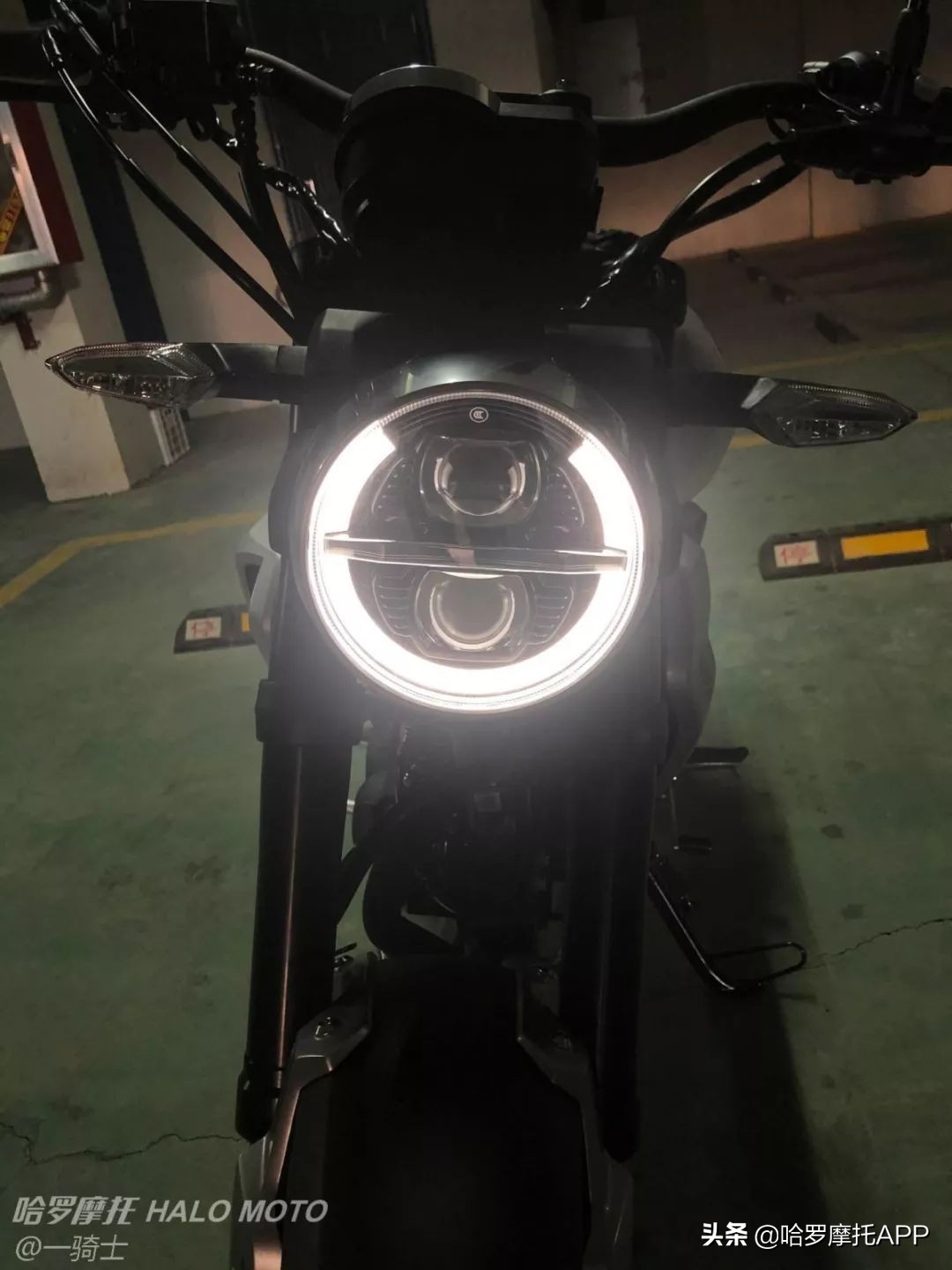 高品质现代复古摩托cbf190tr图片,小丙新本cbf190tr测评