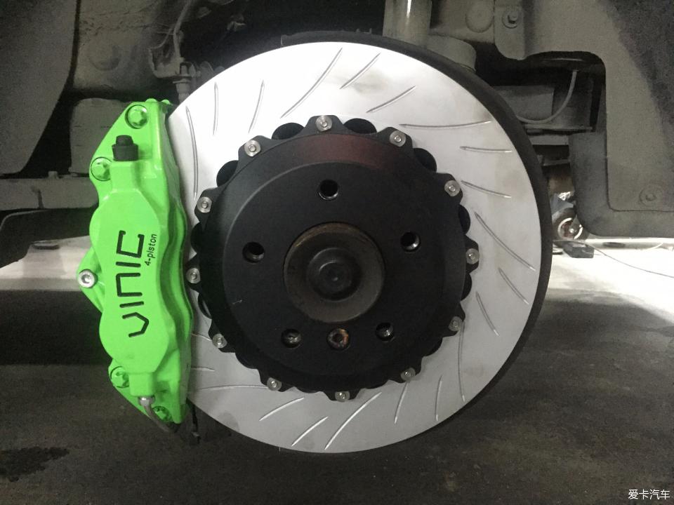 宝马3系换tei刹车,宝马3系的自动刹车功能测试