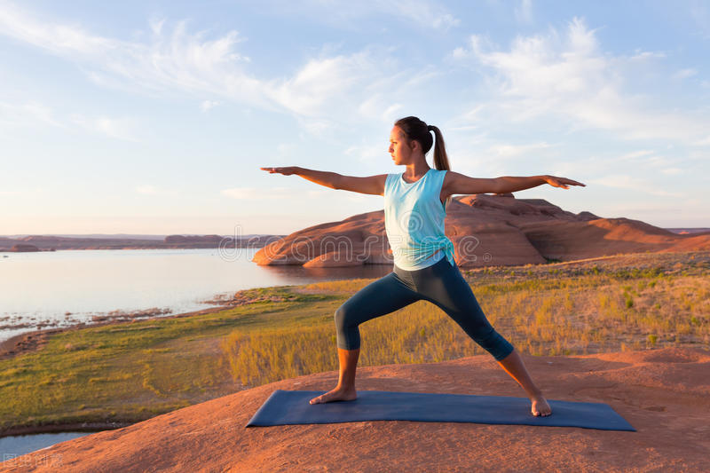 如果你的瑜伽小白，不妨看看，5个基础体式，你做对了吗？