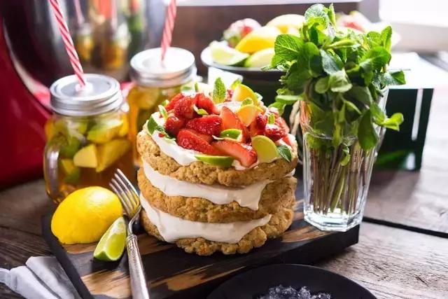 不用裱花的蛋糕图片,diy蛋糕家庭版不用奶油