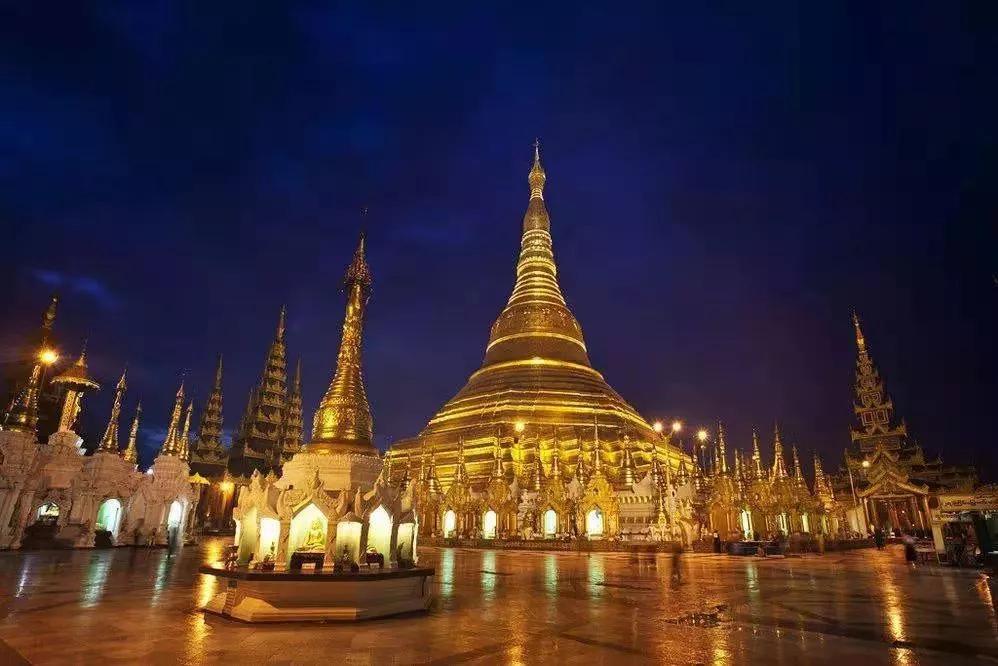 和田玉烟锅图片价钱,和田玉清代烟锅的价格