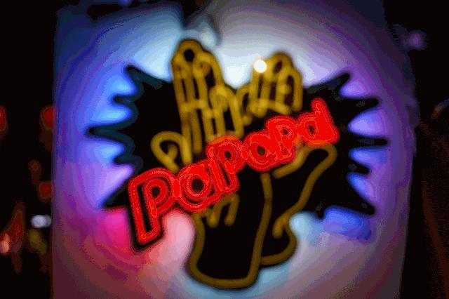 火遍成都的贰麻酒馆,成都贰麻酒馆为什么那么火