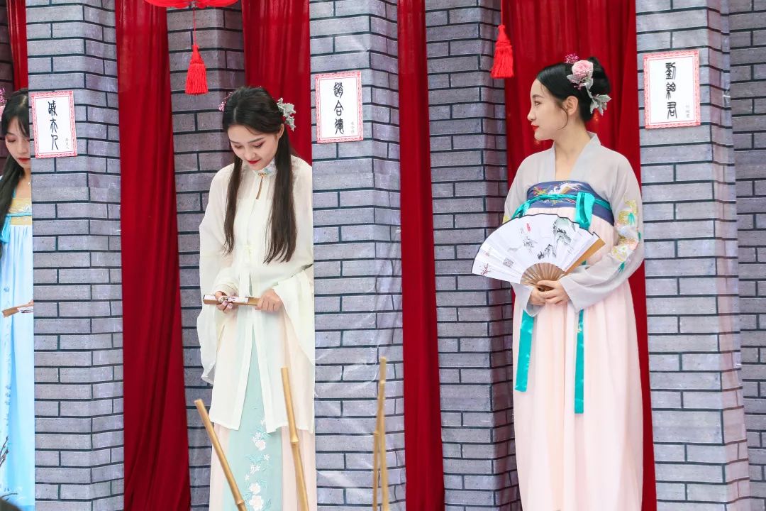 探店屋头串串,探店成都味道