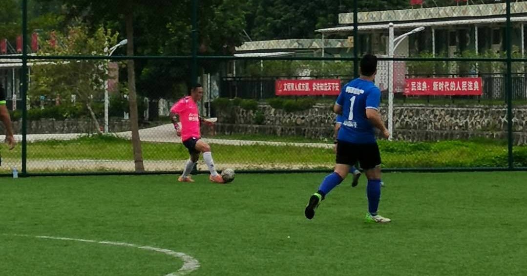 2020年珠海市第六届“元老杯”七人制足球赛开赛啦！