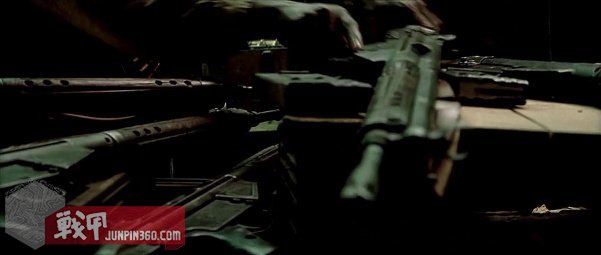 美国黑鹰战机坠落视频,黑鹰坠落最震撼视频