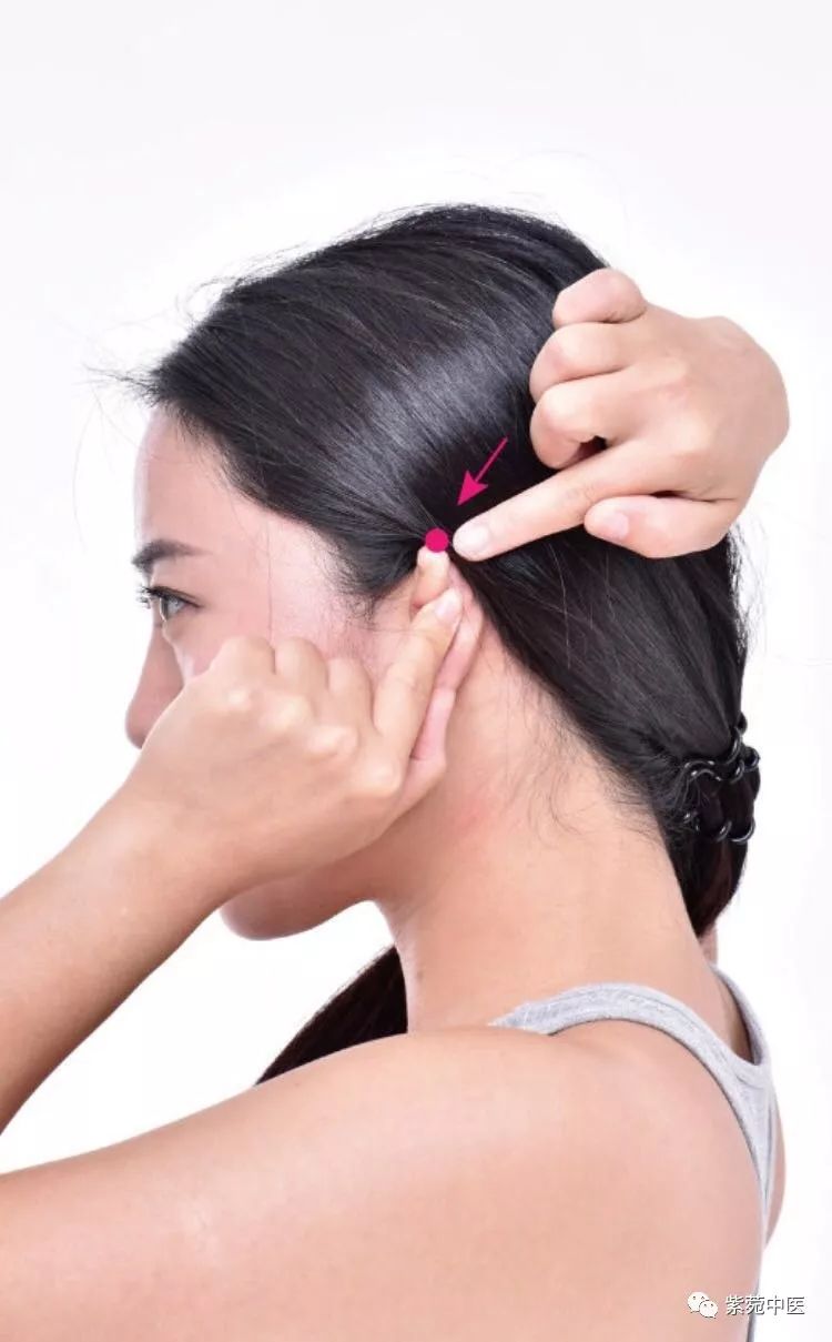 小孩发烧家长该怎么处理,小朋友生病发烧家长怎么做