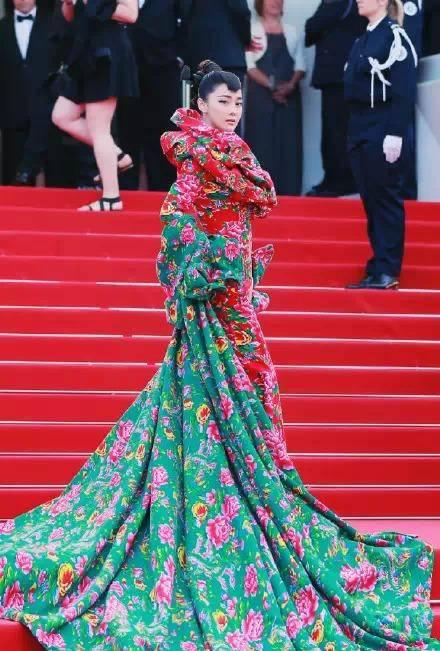 吴卓羲和张馨予怎么回事,张馨予坎坷情史成功逆袭吴卓羲