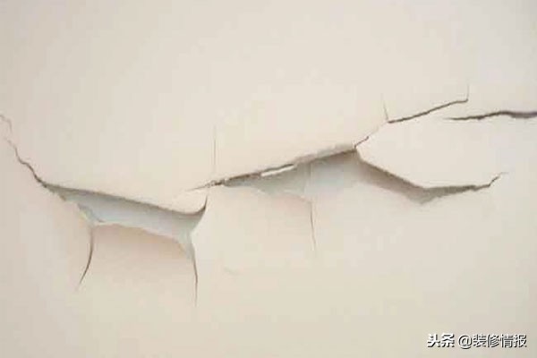 墙面刮腻子后的裂纹如何修补,卫生间墙面瓷砖裂纹怎么修补