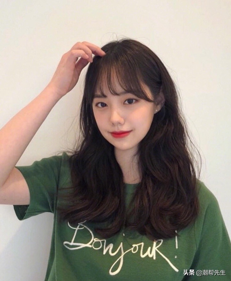 女生推荐复古烫头,可爱减龄的烫头女