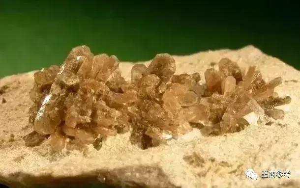 收藏玉石你需要知道的,玉石的种类鉴别分析