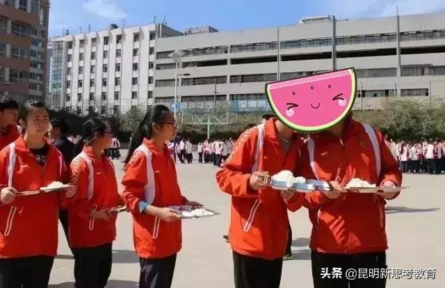 昆明各学校校服,昆明淡紫色校服的学校有哪些