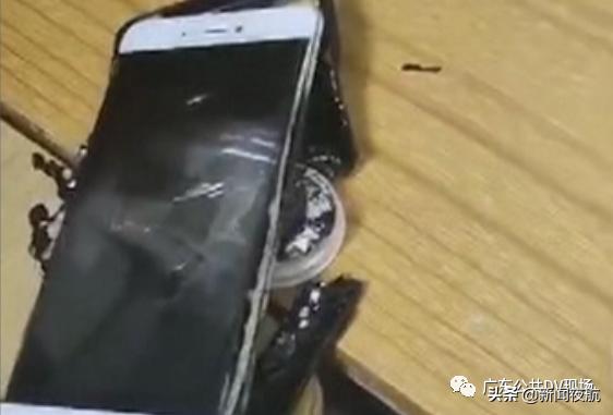 手机充电位置发烫有烧焦会爆炸吗,手机充电时突然起火怎么办