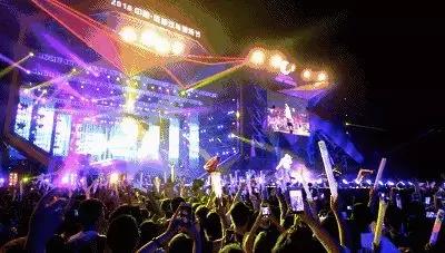 春风十里,不如安阳万达广场陪你。