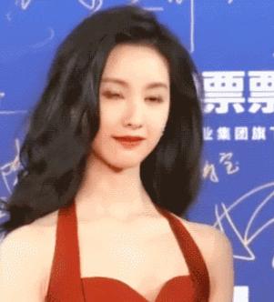 2020年最流行的发型减龄脸大,2020小脸小适合的发型