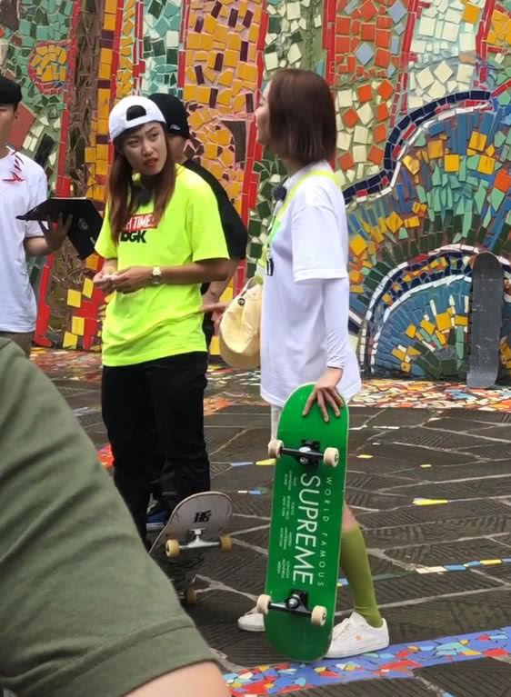 王珞丹时尚穿搭演绎都市新女性,王珞丹各种造型