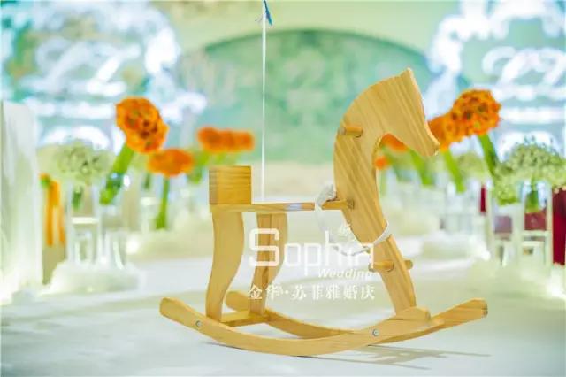 结婚和周岁酒一起办请帖怎么写,女儿结婚父母的电子请帖怎么写