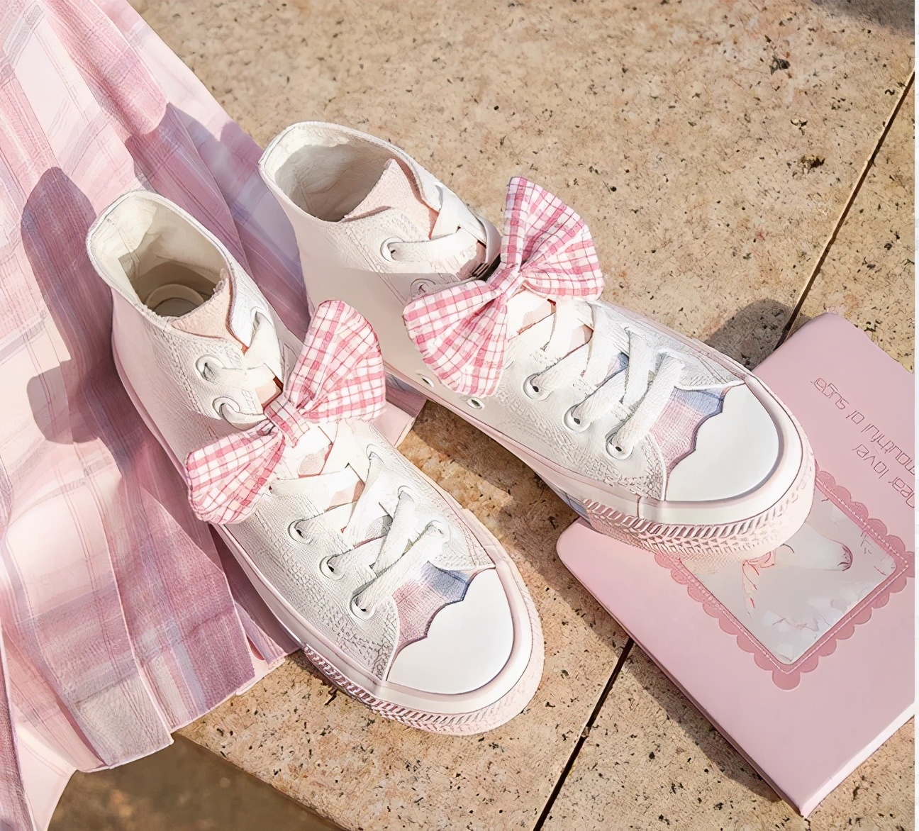 早春这3双仙女鞋火了好看又高级,入秋了想要舒适不累还百搭的鞋