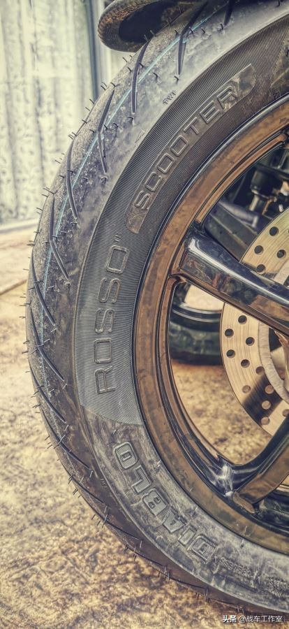 宏佳腾3d-350r用的什么发动机,宏佳腾350r倒三轮摩托车评测