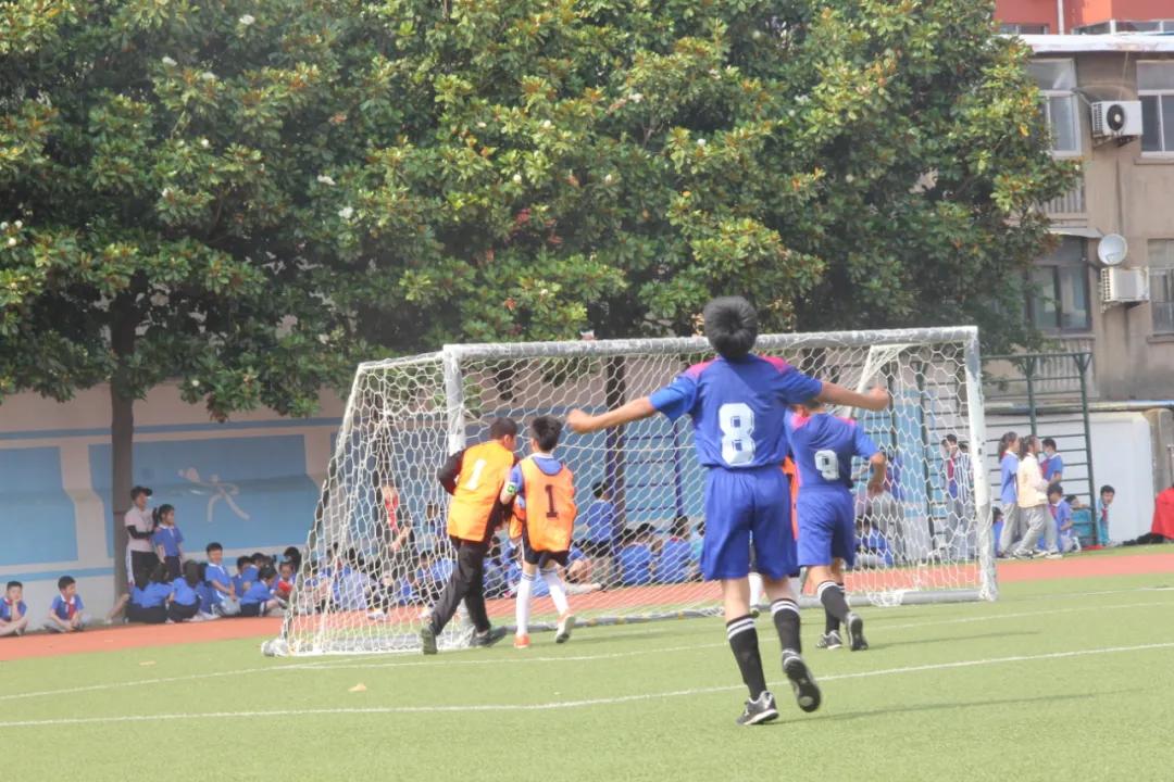 枣庄市立新小学第三届“校长杯”足球联赛圆满落下帷幕