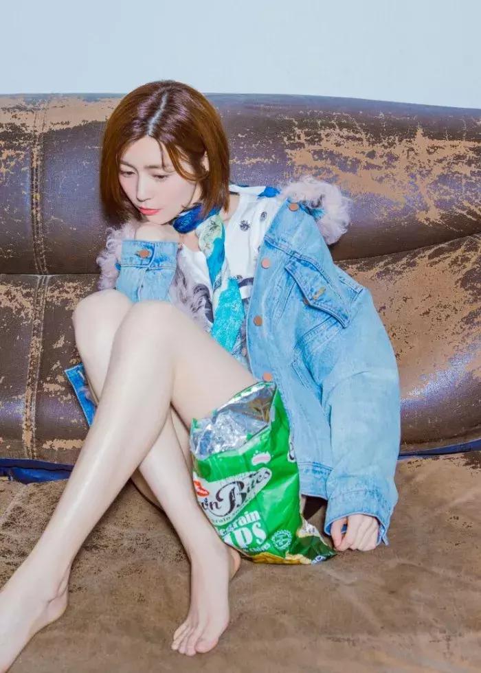 碎发特别多扎不住怎么打理,额前碎发太多怎么扎头发