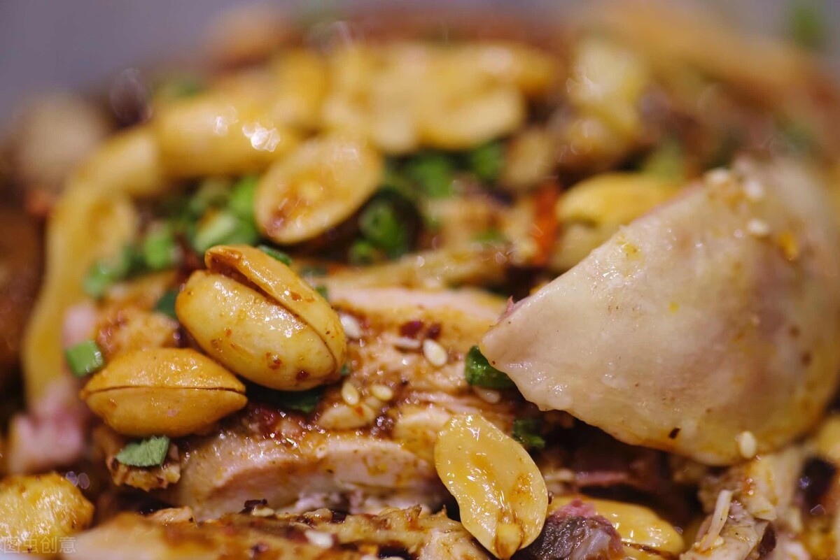 冒菜火锅麻辣烫钵钵鸡有什么区别,麻辣烫和串串香冒菜