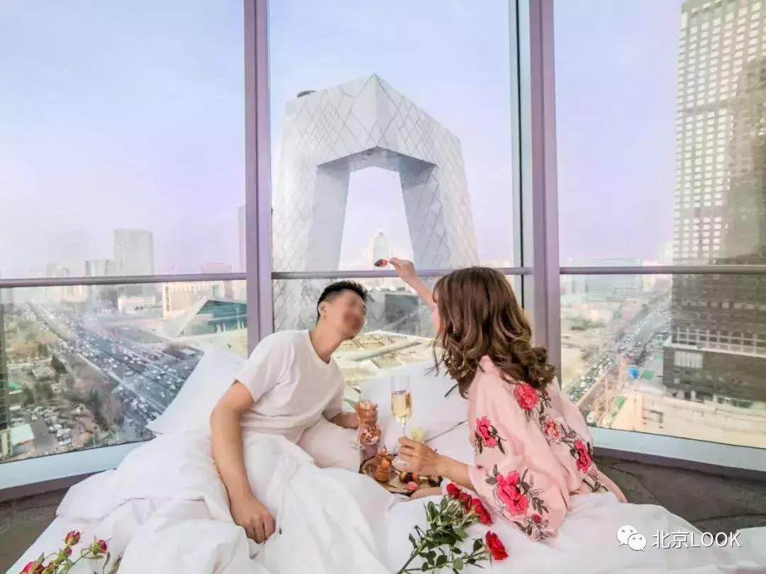 央视大楼对面网红餐厅,央视大楼隔壁酒店