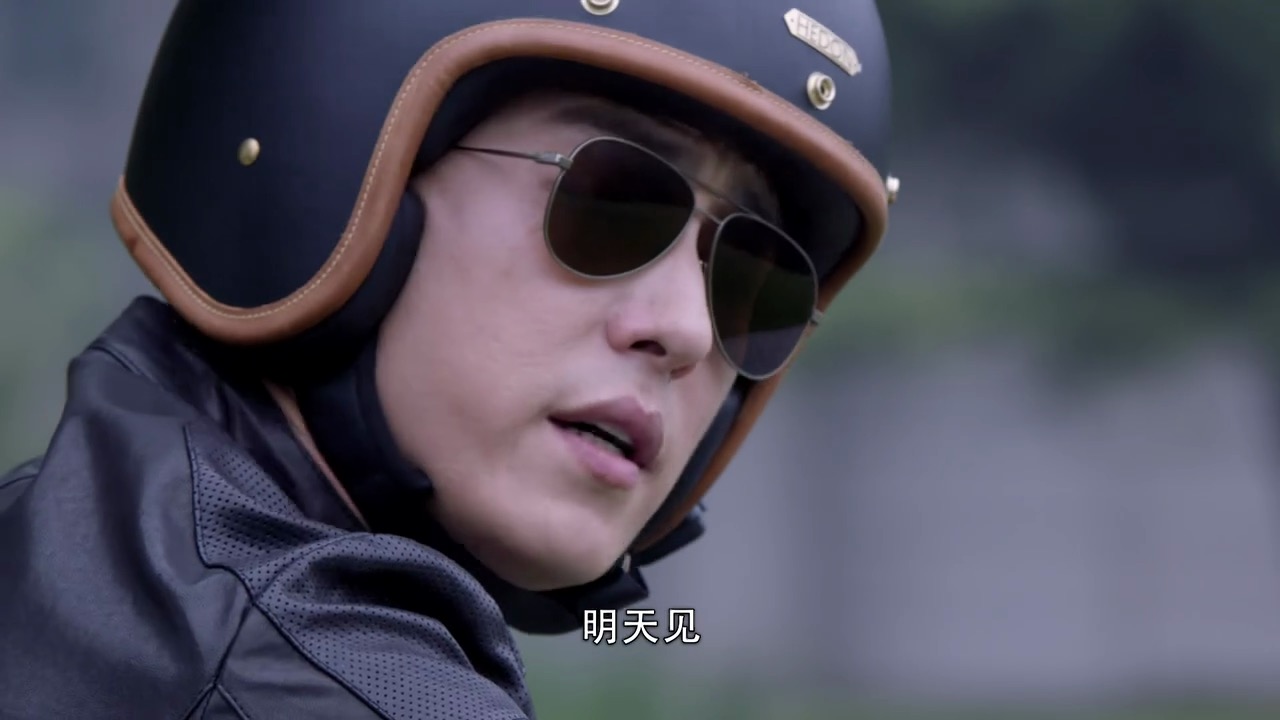 精英律师栗娜变化,精英律师栗娜与蓝红