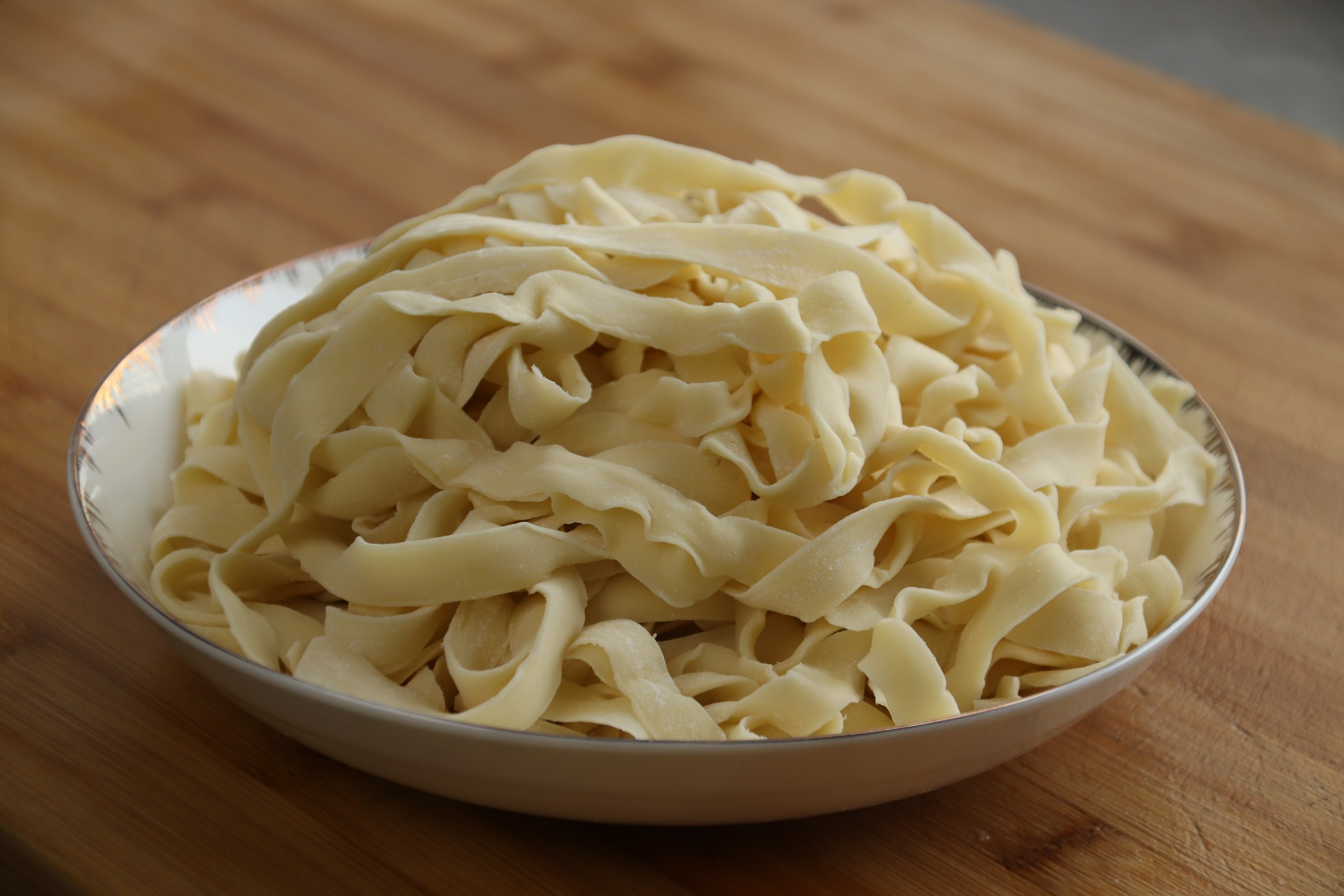 自选麻辣烫什么菜不压秤,吃麻辣烫挑菜视频