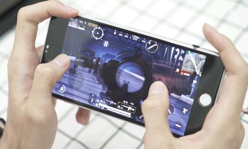 吃鸡钢化膜苹果12,吃鸡电竞手机钢化膜有阻尼感