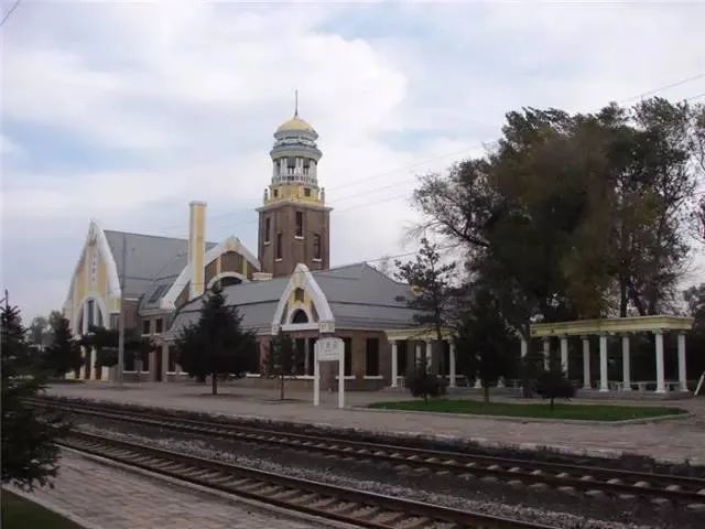 python分析全国火车站数量，东北竟然占了2成？