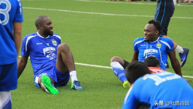 中国足球与外国足球文化差距,外媒评价中国不缺乏足球人才