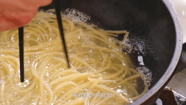 大厨做意大利面的做法,大厨意面怎么煮容易软