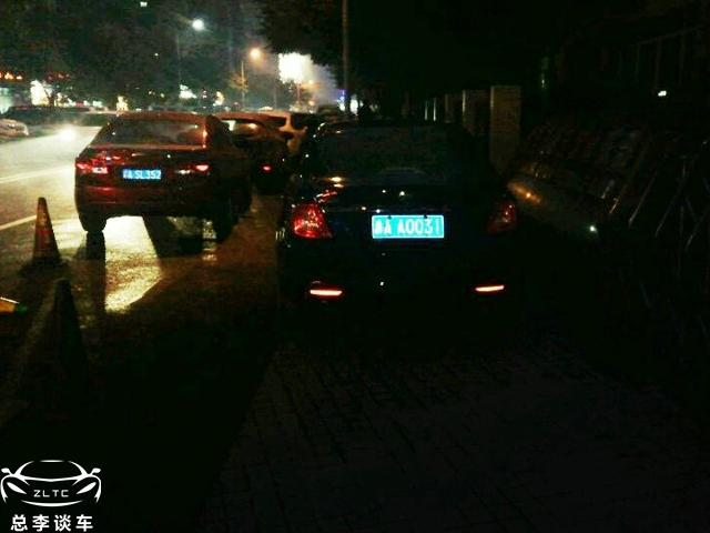 力帆老总的座驾，十五年前曾坐8缸奥迪，之后的座驾不超12万