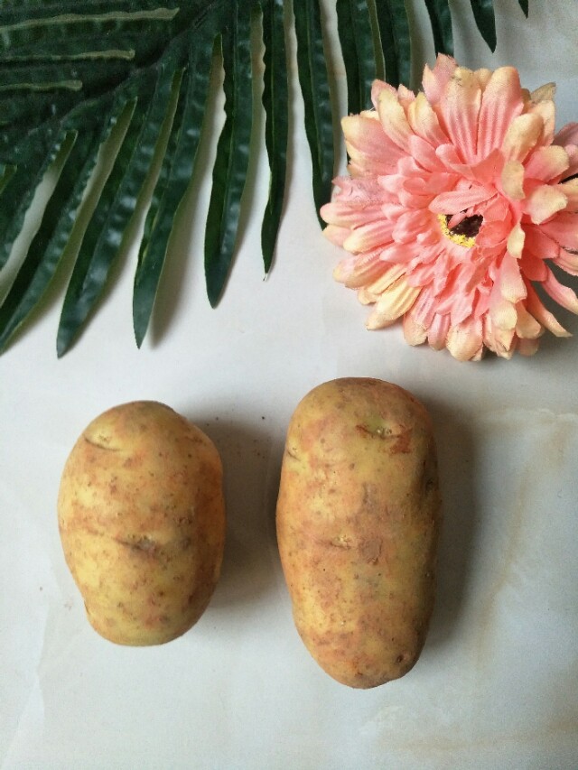 一张纸去土豆皮，削皮刀竟然输给一张纸，快速轻松还不费劲您会吗