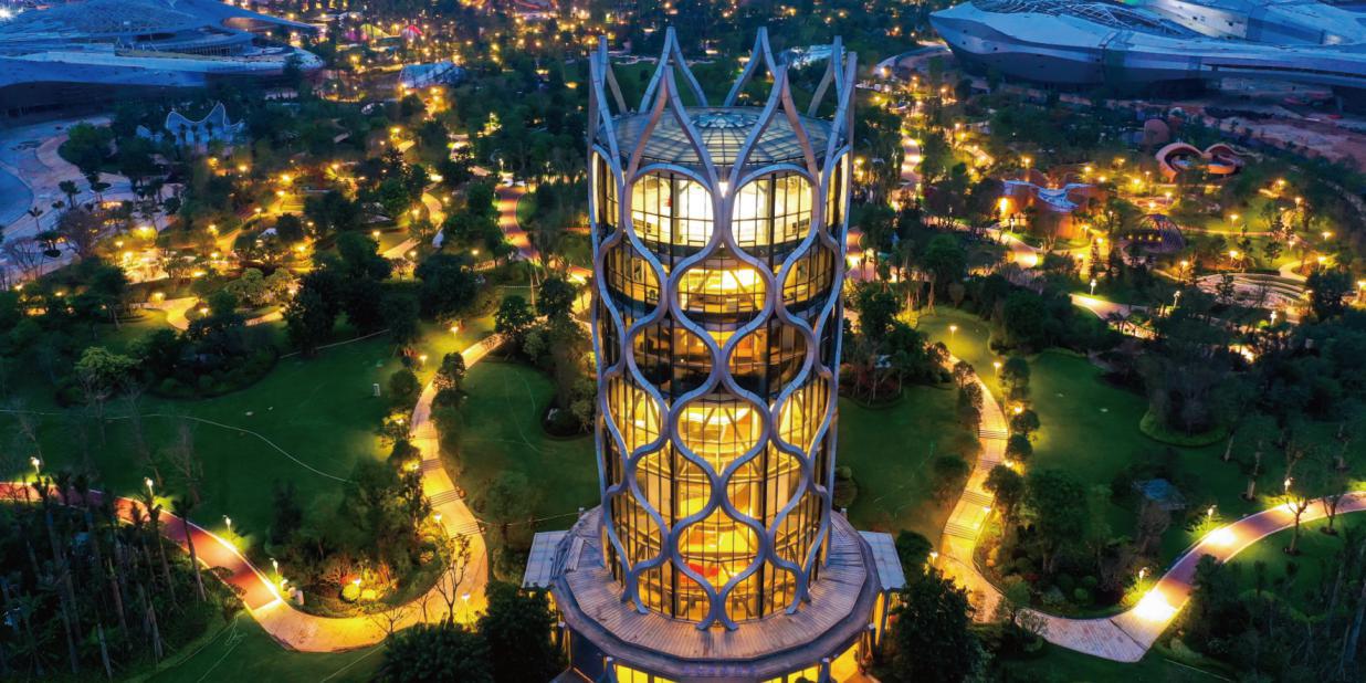 那个亲手绘制海花岛的男人献上了他对祖国的贺礼