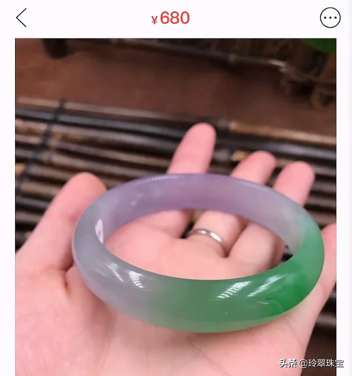 1000块的翡翠阳绿吊坠值得买吗,翡翠玉石购买平台