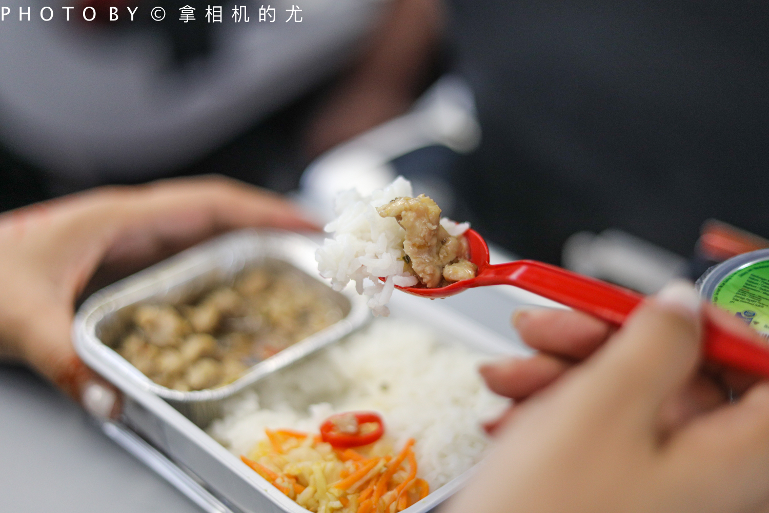 几百块机票飞香港,几百块钱飞机