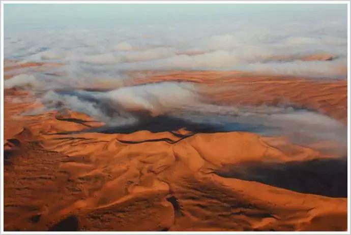 一半是沙漠一半是绿洲,一半沙漠一半海洋