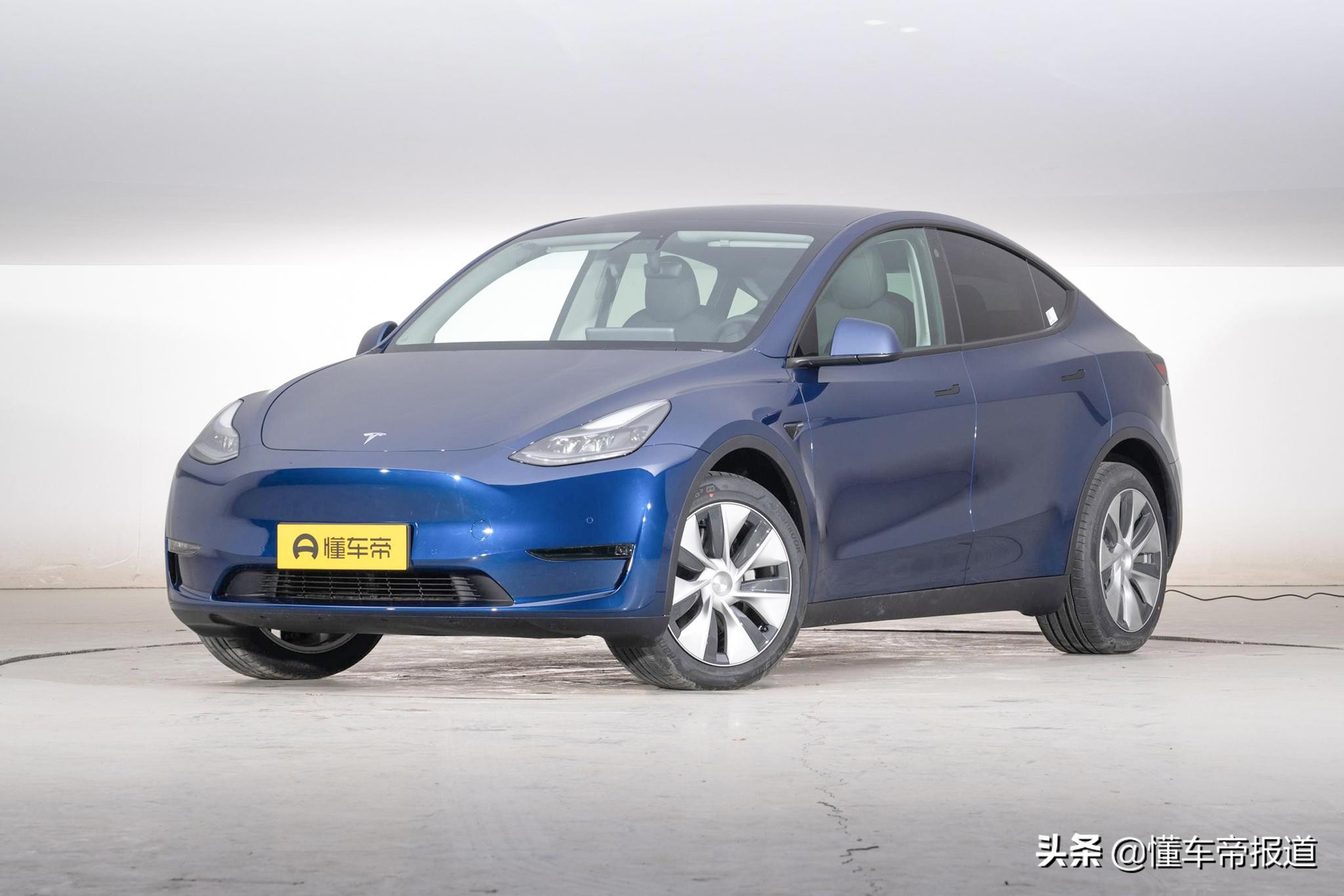 特斯拉中控没有插口,特斯拉新车减配无usb接口