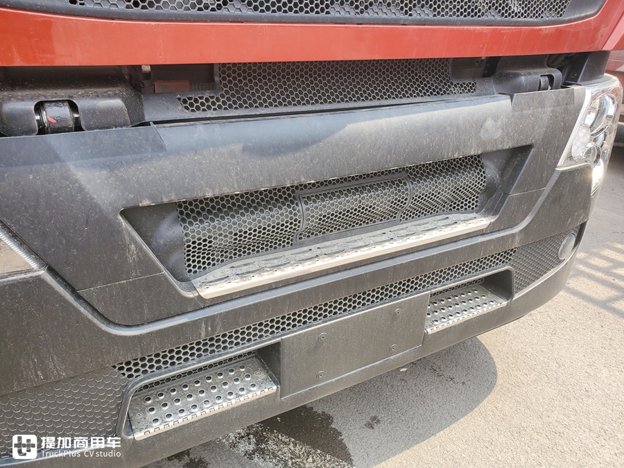 豪沃新款tx7配置,豪沃tx7290马力7.8米底盘多少钱