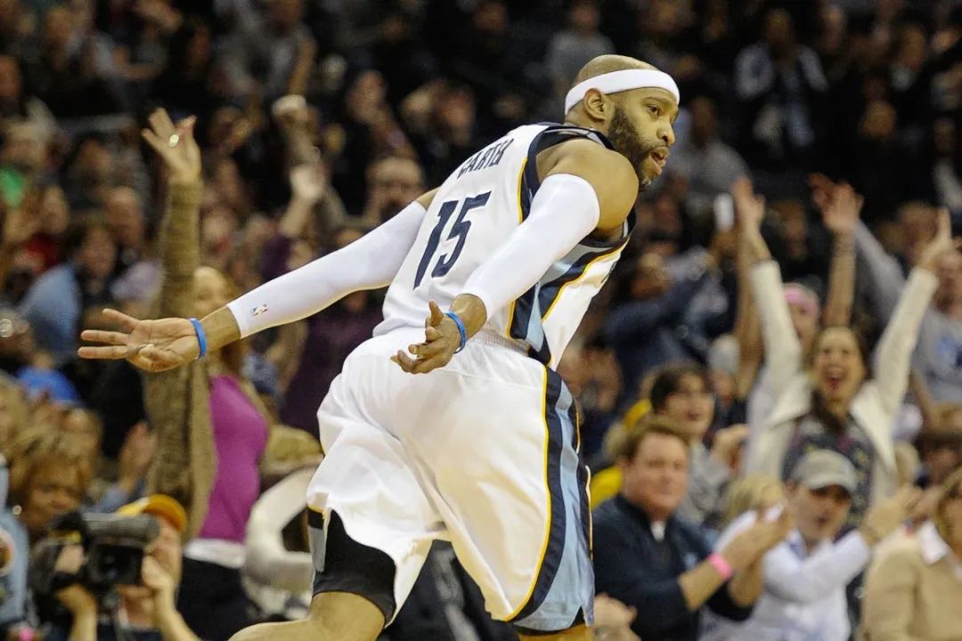 搴撻噷涓庡崱鐗规墦绡悆,nba骞磋交鐨勫崱鐗瑰拰搴撻噷