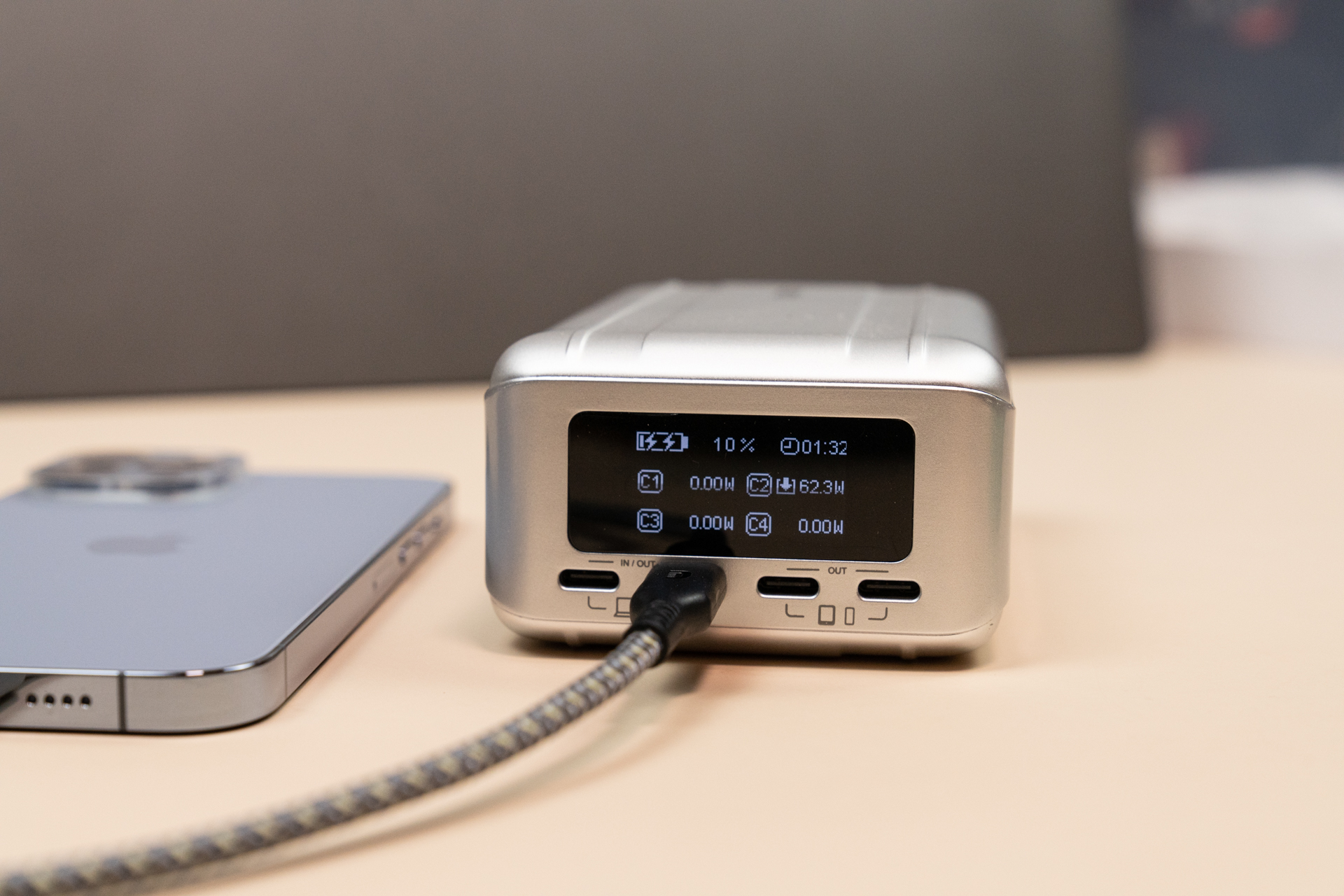 绿联30W氮化镓快速充电器,绿联闪充湃氮化镓充电器45瓦测评