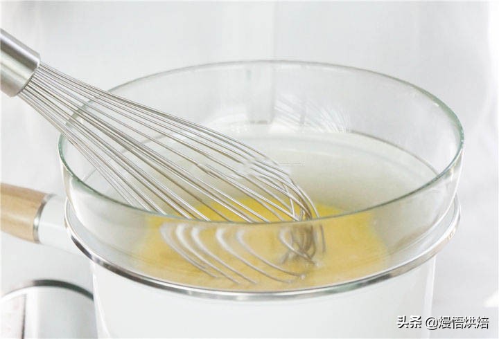 蛋糕全蛋怎么打发视频教程,做蛋糕全蛋打发和分蛋打发的口感