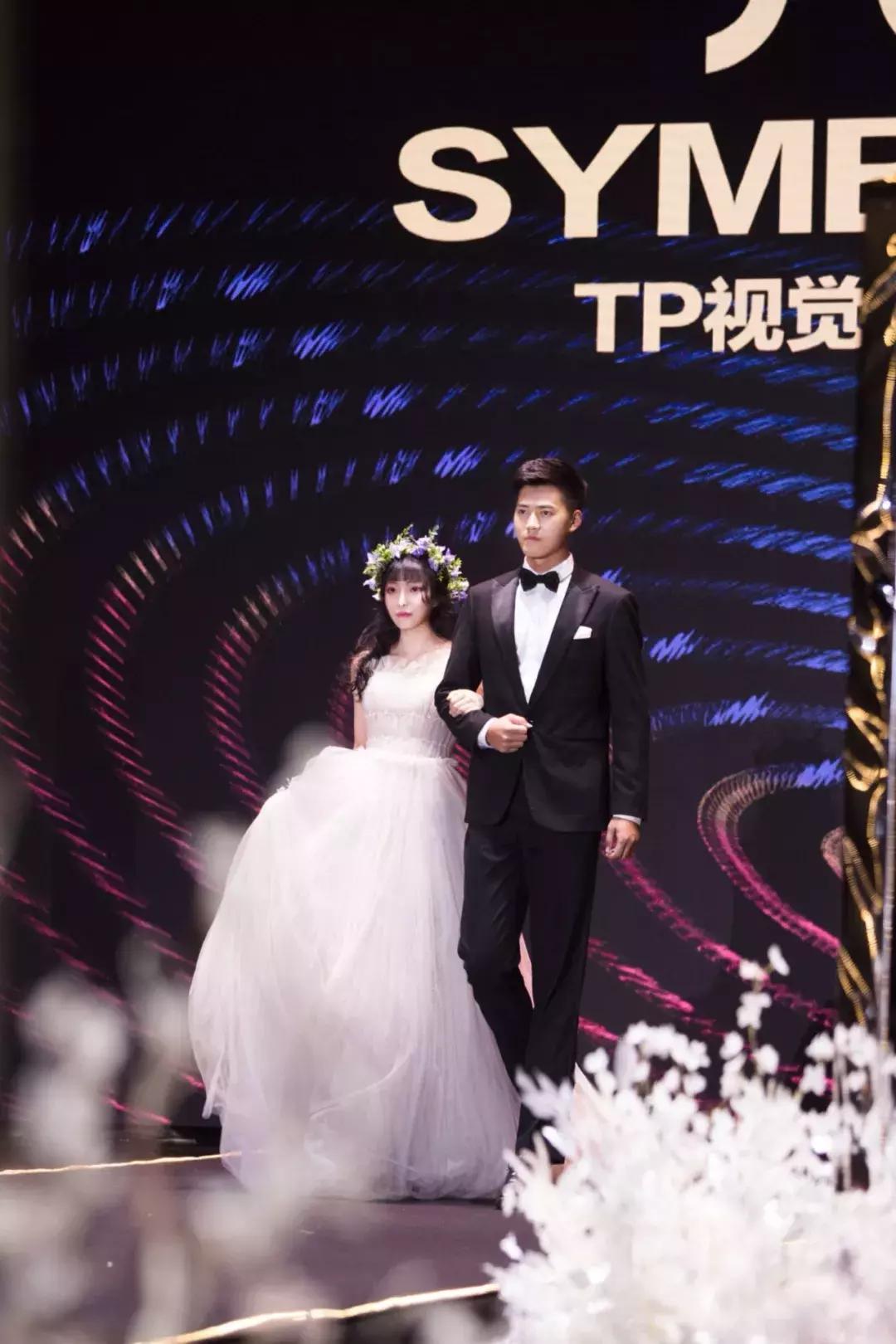 高定奢华婚纱秀,缎面婚纱大秀