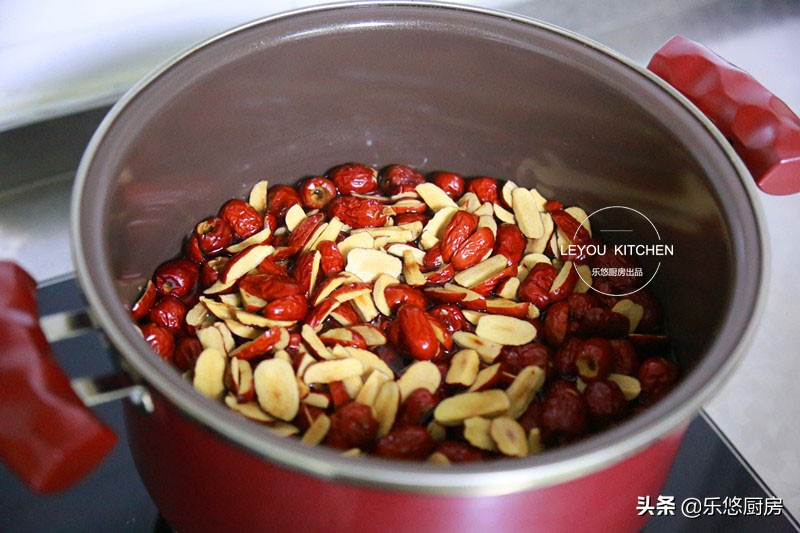 纯枣泥月饼无糖,枣泥馅有点稀可以做月饼吗