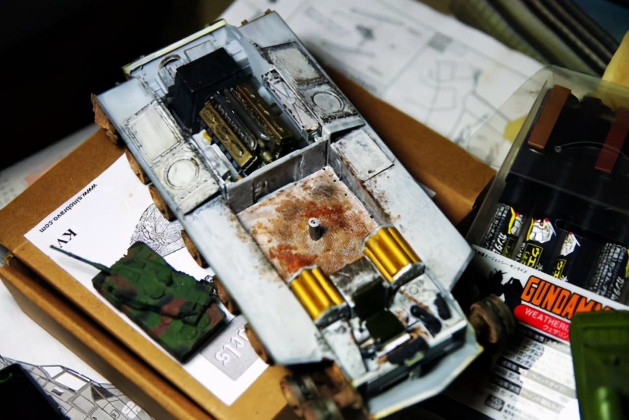 45元塑料坦克模型，精心制作半年，完工时太逼真！一万元也不卖