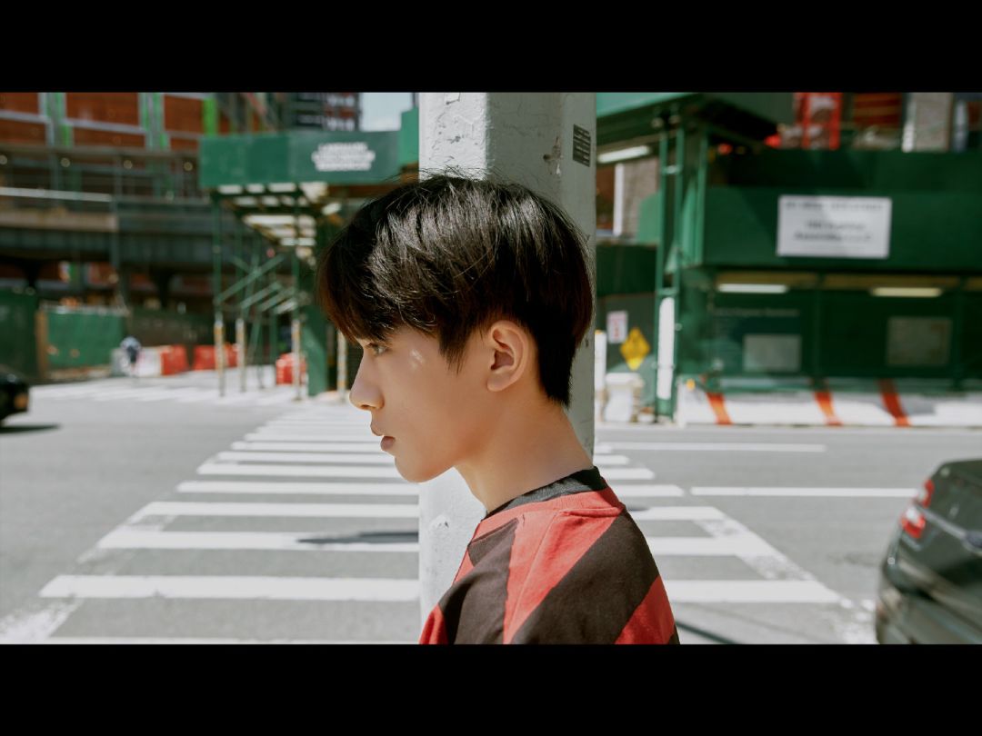 肖战和易烊千玺谁最火,易烊千玺和蔡徐坤谁火