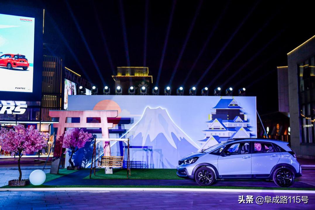 全系标配led车灯灯组,来福酱心动版裸车九万贵吗