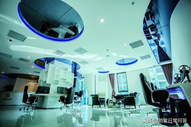 体验中国最贵的网吧,中国最贵的网吧多少钱一小时